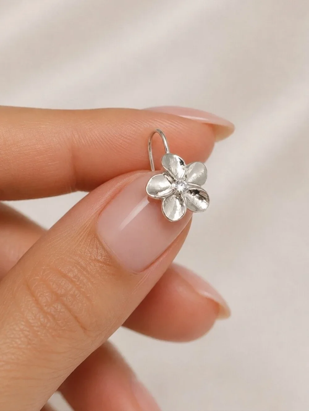 N/A polished silver